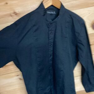 Black Button up men’s shirt medium